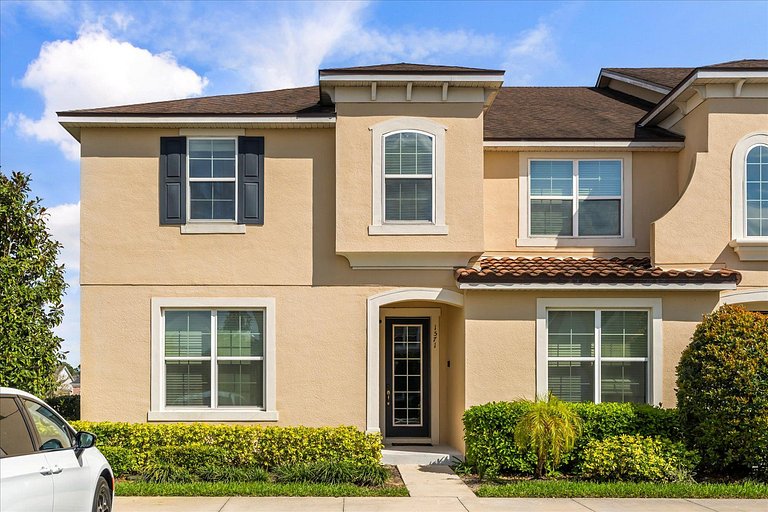 Special 5BR home at Solara Resort