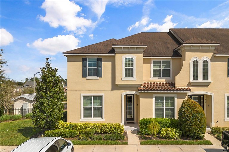 Special 5BR home at Solara Resort