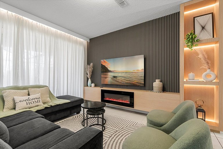 Special 5BR home at Solara Resort