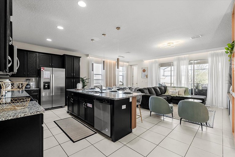Special 5BR home at Solara Resort