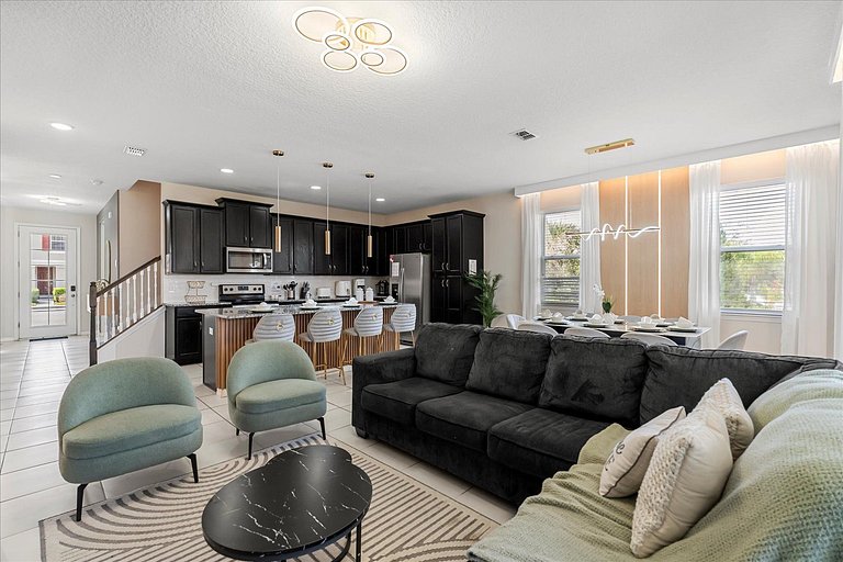 Special 5BR home at Solara Resort