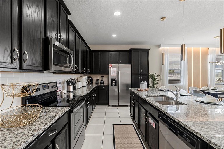Special 5BR home at Solara Resort