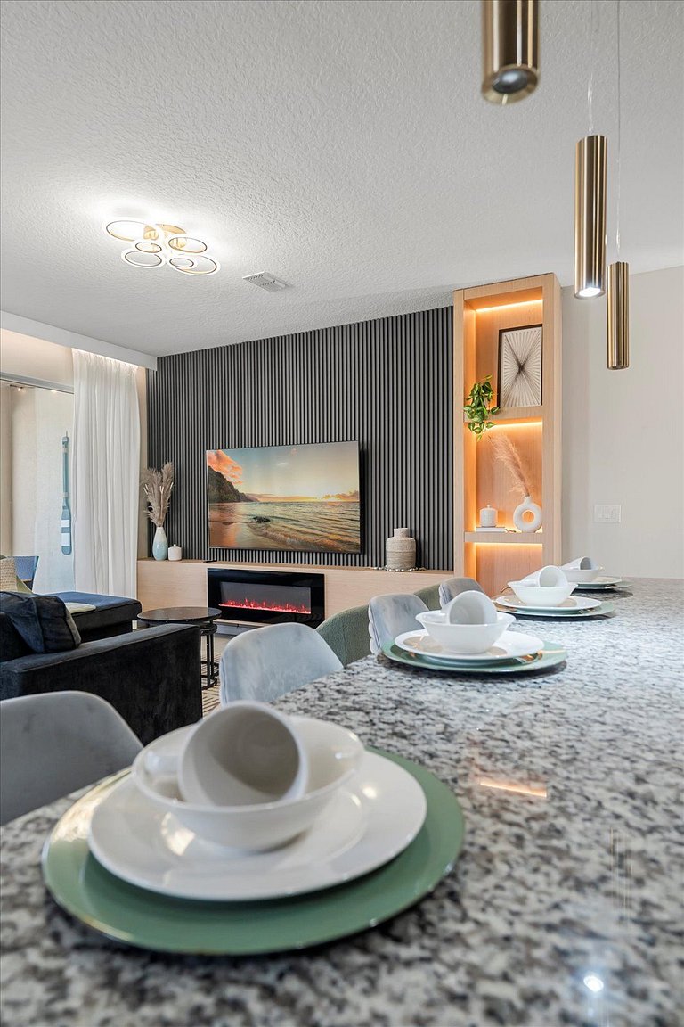 Special 5BR home at Solara Resort