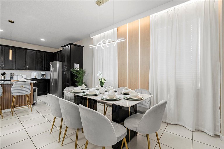 Special 5BR home at Solara Resort