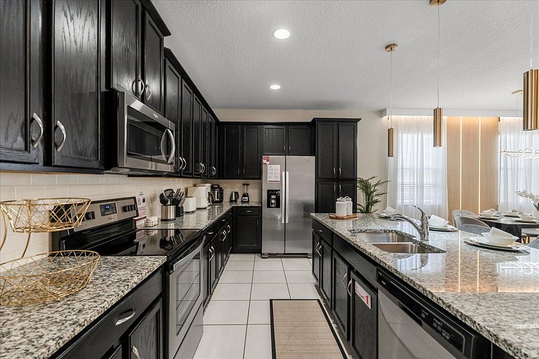Special 5BR home at Solara Resort