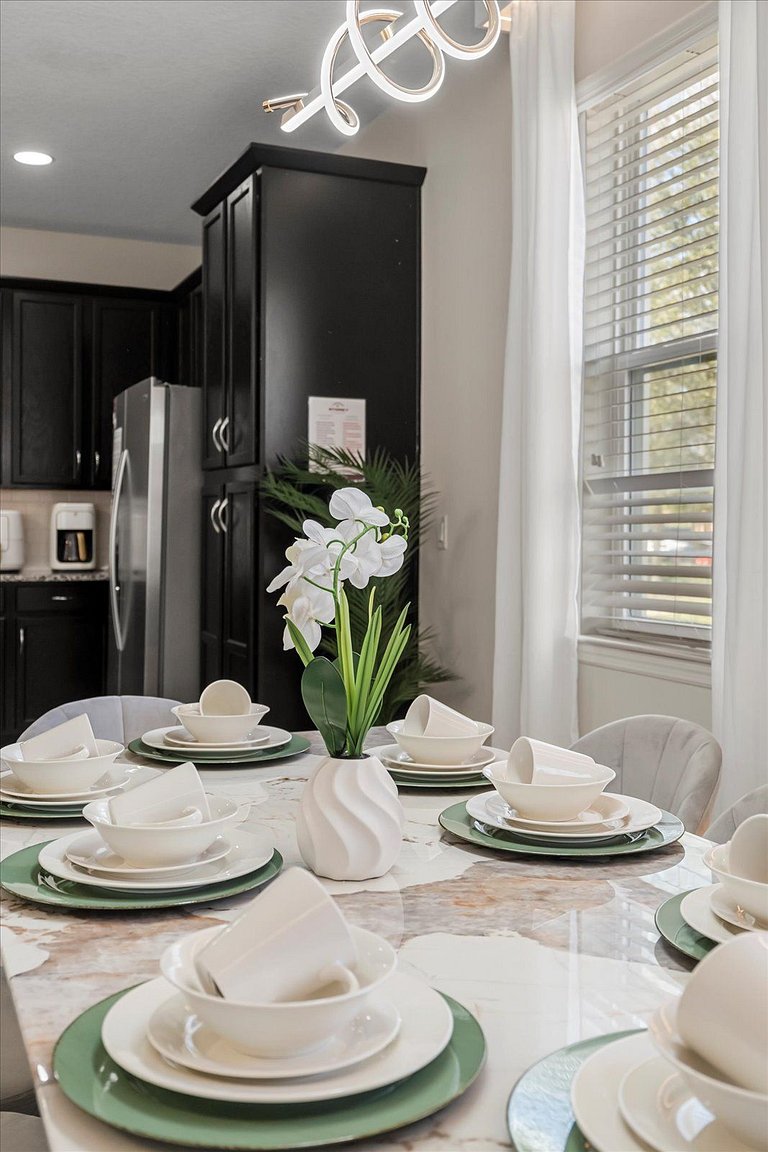 Special 5BR home at Solara Resort