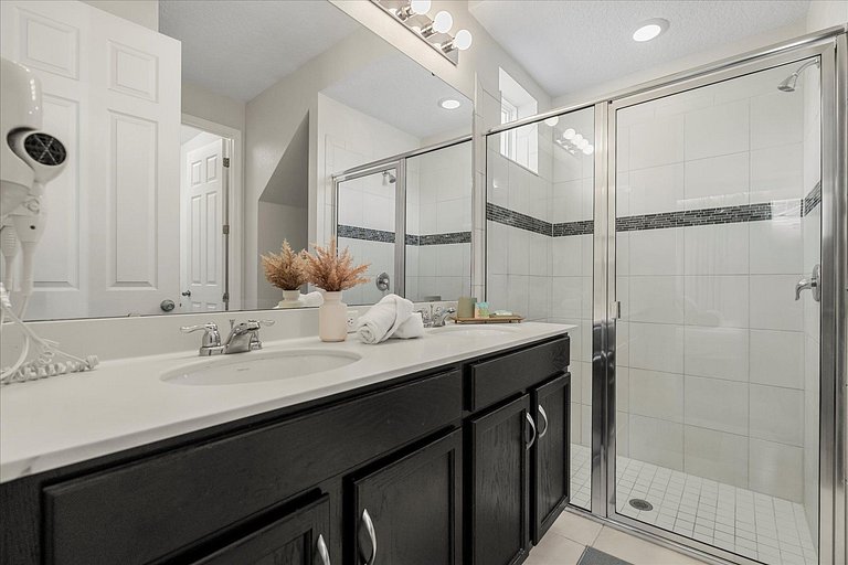 Special 5BR home at Solara Resort