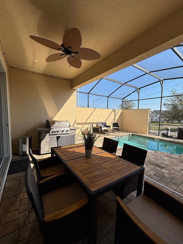 Special 5BR home at Solara Resort
