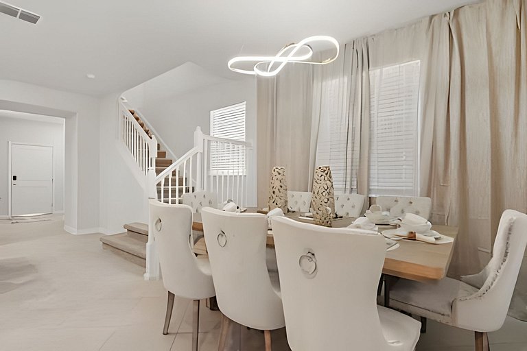 Luxurious 5BD Space at Windsor Cay Resort