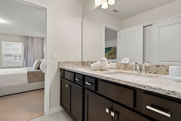 Luxurious 5BD Space at Windsor Cay Resort