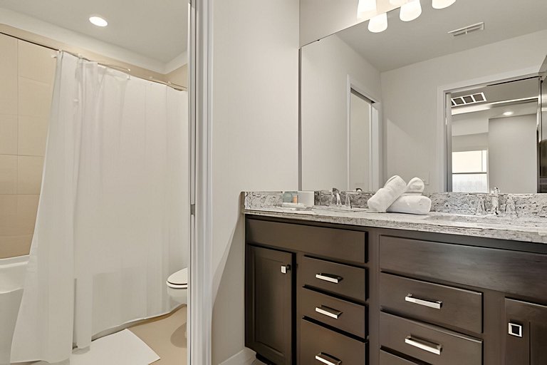 Luxurious 5BD Space at Windsor Cay Resort