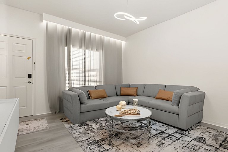 Comfort and Style in West Lucaya, 3BD Home