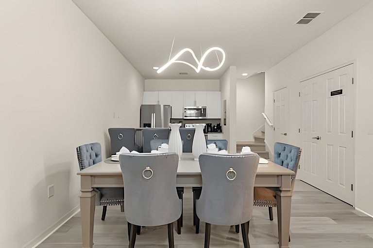 Comfort and Style in West Lucaya, 3BD Home