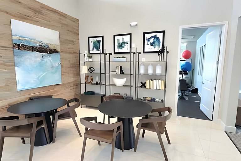 Your Home in Vila Domani, 5BD and Total Comfort