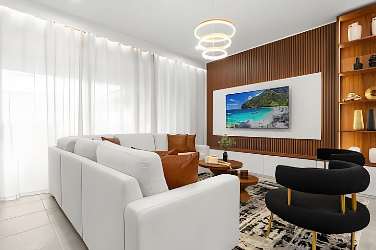 Modern 6-BR Home w/ Summer Kitchen - Solara Resort