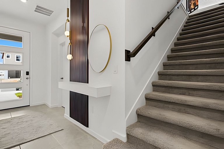 Modern 6-BR Home w/ Summer Kitchen - Solara Resort