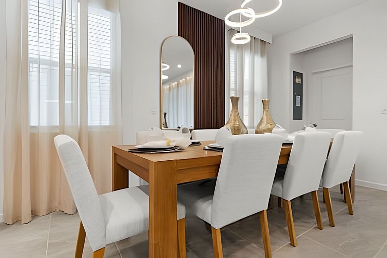 Modern 6-BR Home w/ Summer Kitchen - Solara Resort