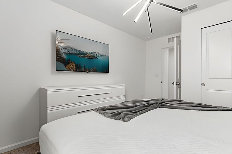 Modern 6-BR Home w/ Summer Kitchen - Solara Resort
