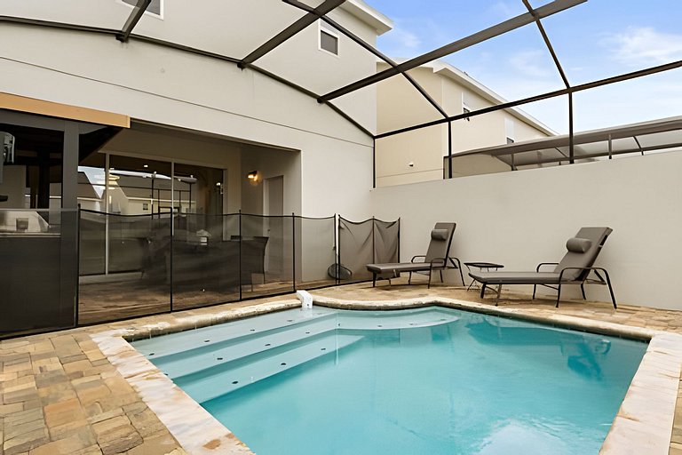 Modern 6-BR Home w/ Summer Kitchen - Solara Resort