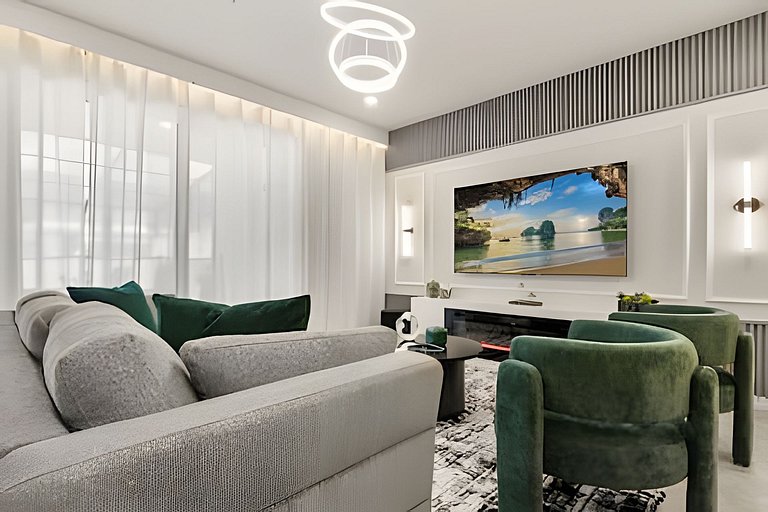 Luxury & Fun | Windsor Cay 5-Bedroom