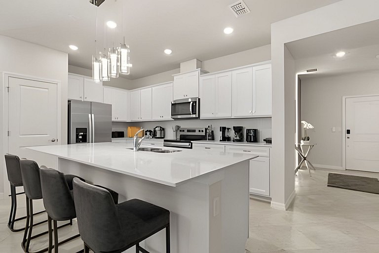 Luxury & Fun | Windsor Cay 5-Bedroom