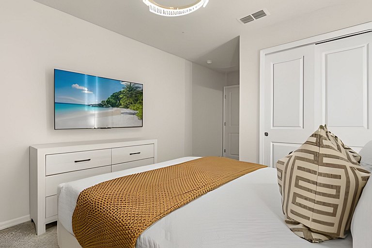 Luxury & Fun | Windsor Cay 5-Bedroom