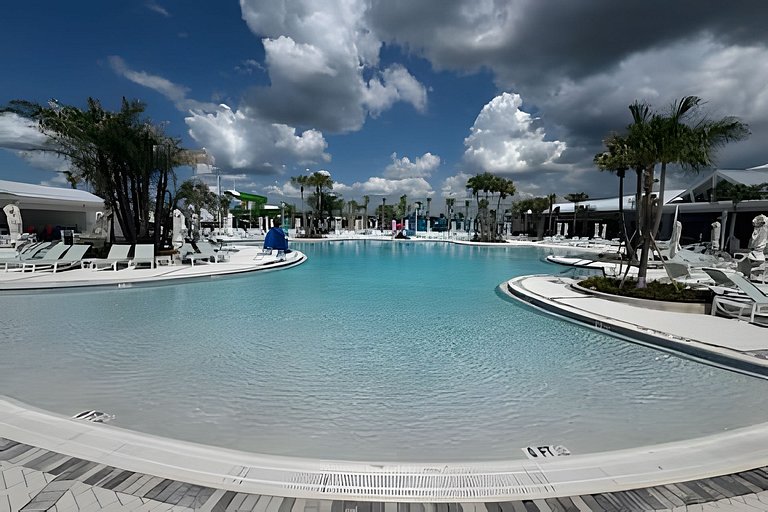 Luxury & Fun | Windsor Cay 5-Bedroom