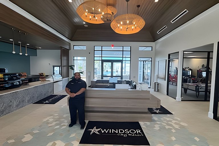Luxury & Fun | Windsor Cay 5-Bedroom