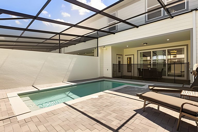 5 Bd / 4,5 Ba / Sleeps 14 / Windsor Cay Resort