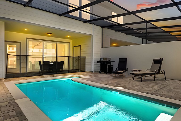 5 Bd / 4,5 Ba / Sleeps 14 / Windsor Cay Resort