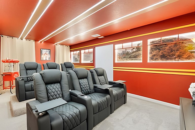 7 Bd / 6.5 Ba / Sleeps 20 / Solara Resort