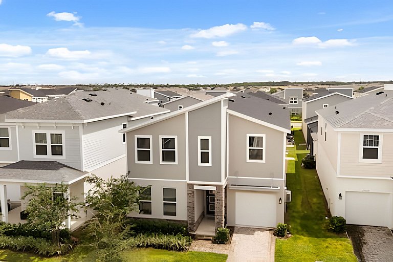 7 Bd / 6.5 Ba / Sleeps 20 / Solara Resort
