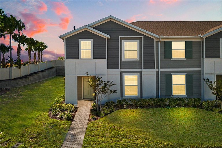 Magnificent 5BR Home at Windsor Island Resort