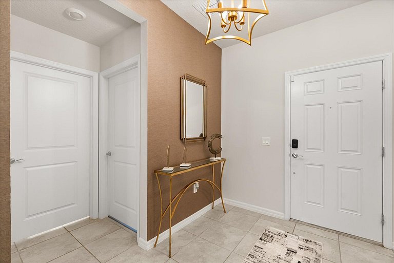 Magnificent 5BR Home at Windsor Island Resort