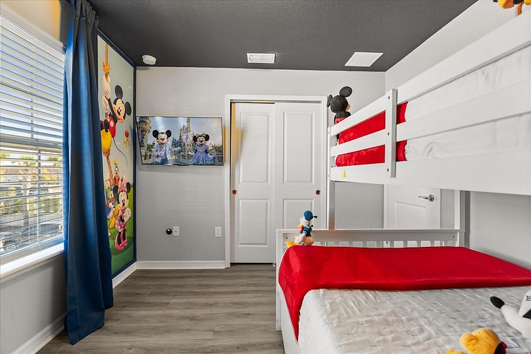 Magnificent 5BR Home at Windsor Island Resort