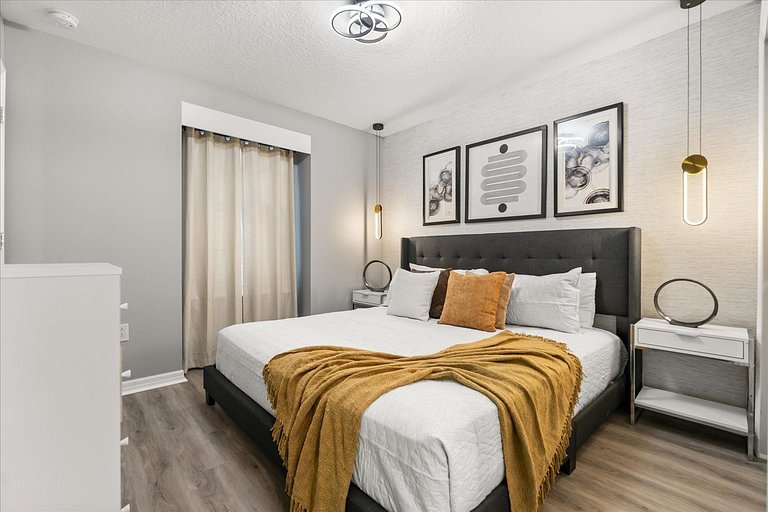 Magnificent 5BR Home at Windsor Island Resort