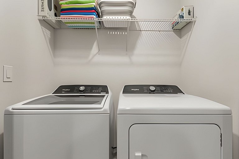 5 Bd / 4.5 Ba / Sleeps 14 / Windsor Cay Resort