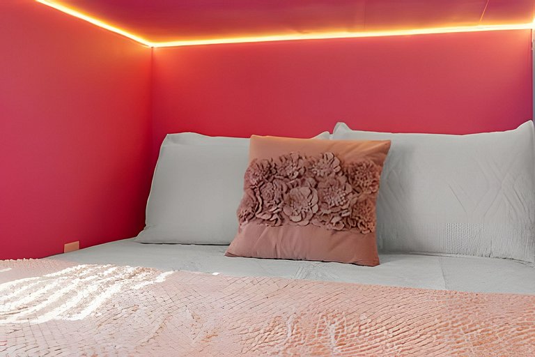 5 Bd / 4.5 Ba / Sleeps 14 / Windsor Cay Resort