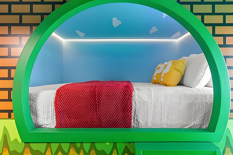 5 Bd / 4.5 Ba / Sleeps 14 / Windsor Cay Resort