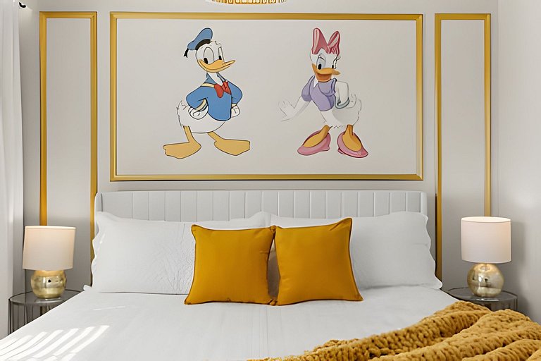 5 Bd / 4.5 Ba / Sleeps 14 / Windsor Cay Resort