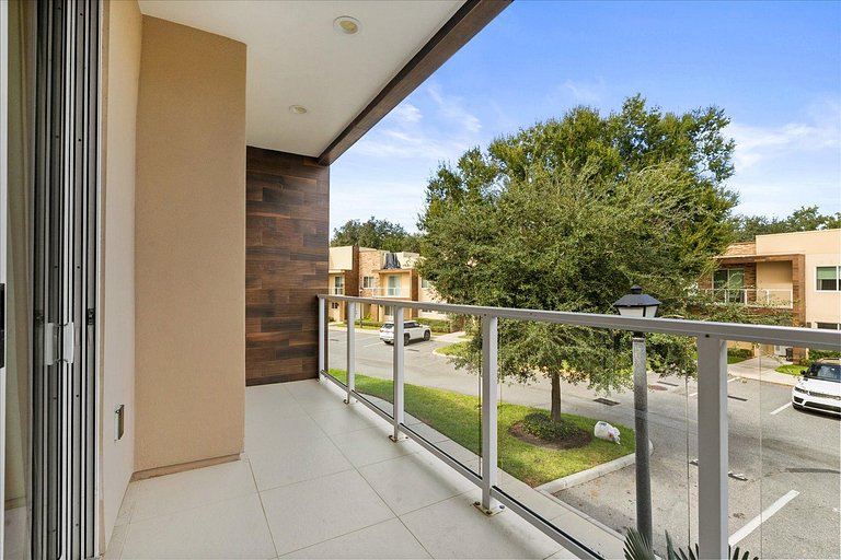 Glamorous and Modern House 8 minutes to Disney