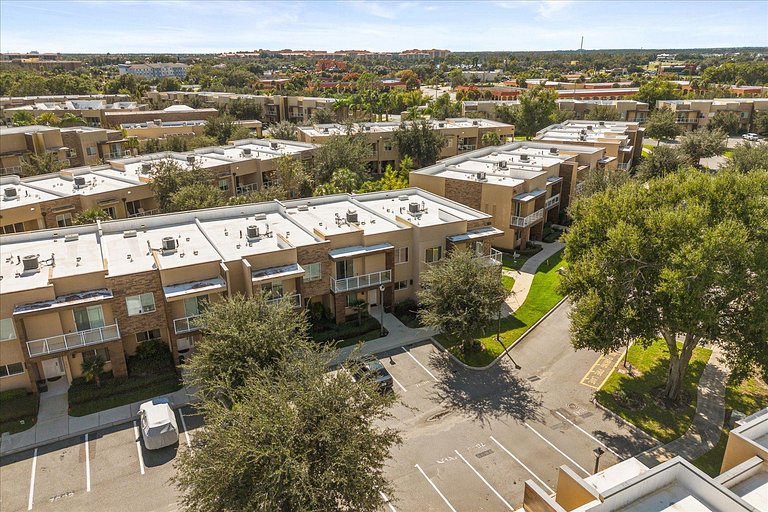 Glamorous and Modern House 8 minutes to Disney