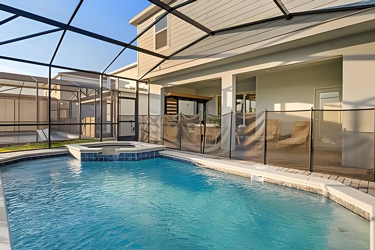 7 Bd / 5.5 Ba / Sleeps 20 / Windsor Cay Resort