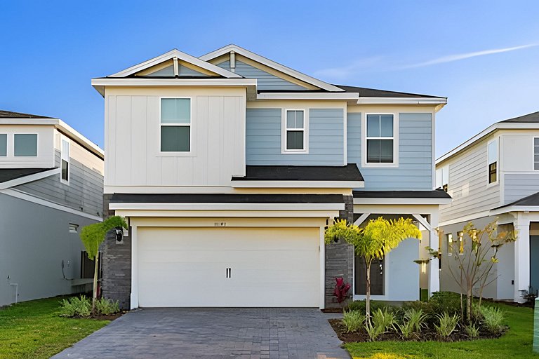 7 Bd / 5.5 Ba / Sleeps 20 / Windsor Cay Resort