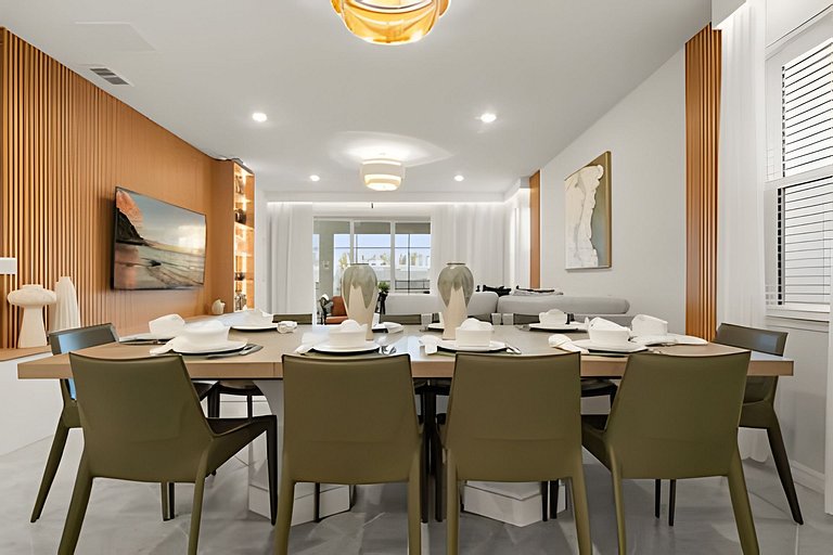 7 Bd / 5.5 Ba / Sleeps 20 / Windsor Cay Resort