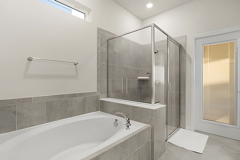 7 Bd / 5.5 Ba / Sleeps 20 / Windsor Cay Resort