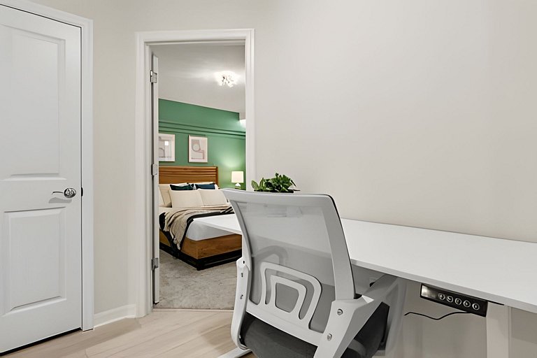 7 Bd / 5.5 Ba / Sleeps 20 / Windsor Cay Resort