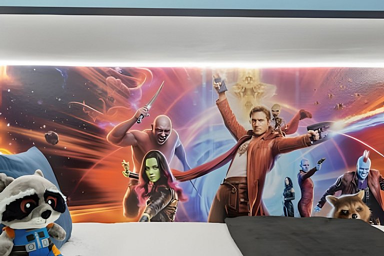 7 Bd / 5.5 Ba / Sleeps 20 / Windsor Cay Resort