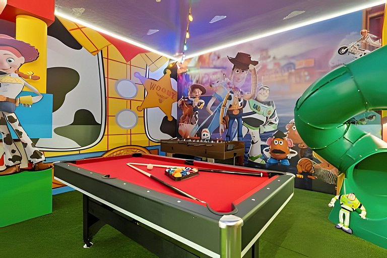 7 Bd / 5.5 Ba / Sleeps 20 / Windsor Cay Resort