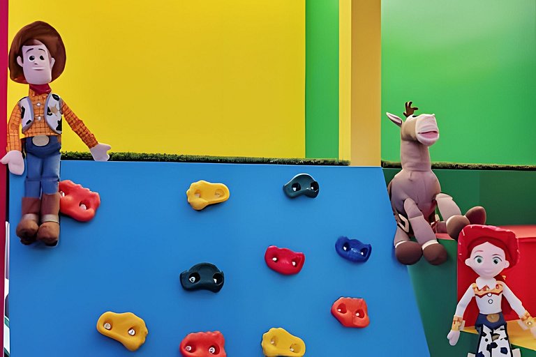 7 Bd / 5.5 Ba / Sleeps 20 / Windsor Cay Resort